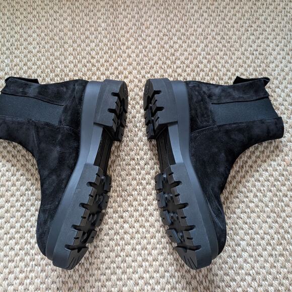 LA CANADIENNE Braydon Waterproof Suede Leather Black Lug Sole Chelsea Boot 39 - Picture 4 of 10